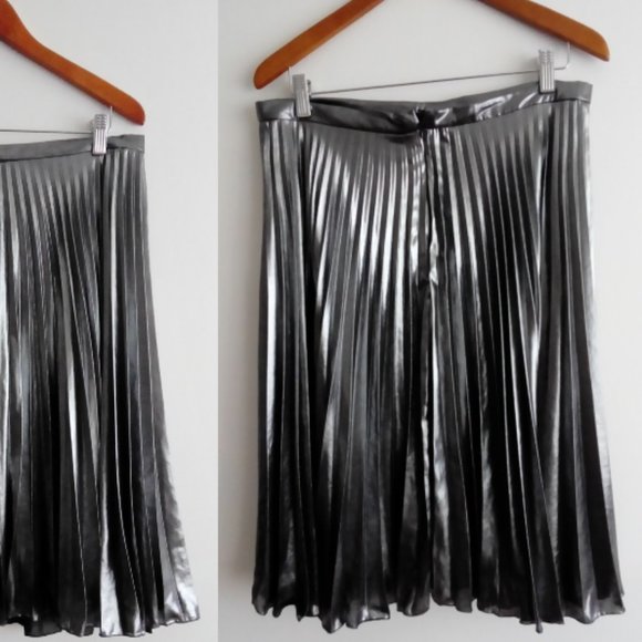 TOPSHOP Metallic Pleated Midi Skirt - Picture 5 of 9